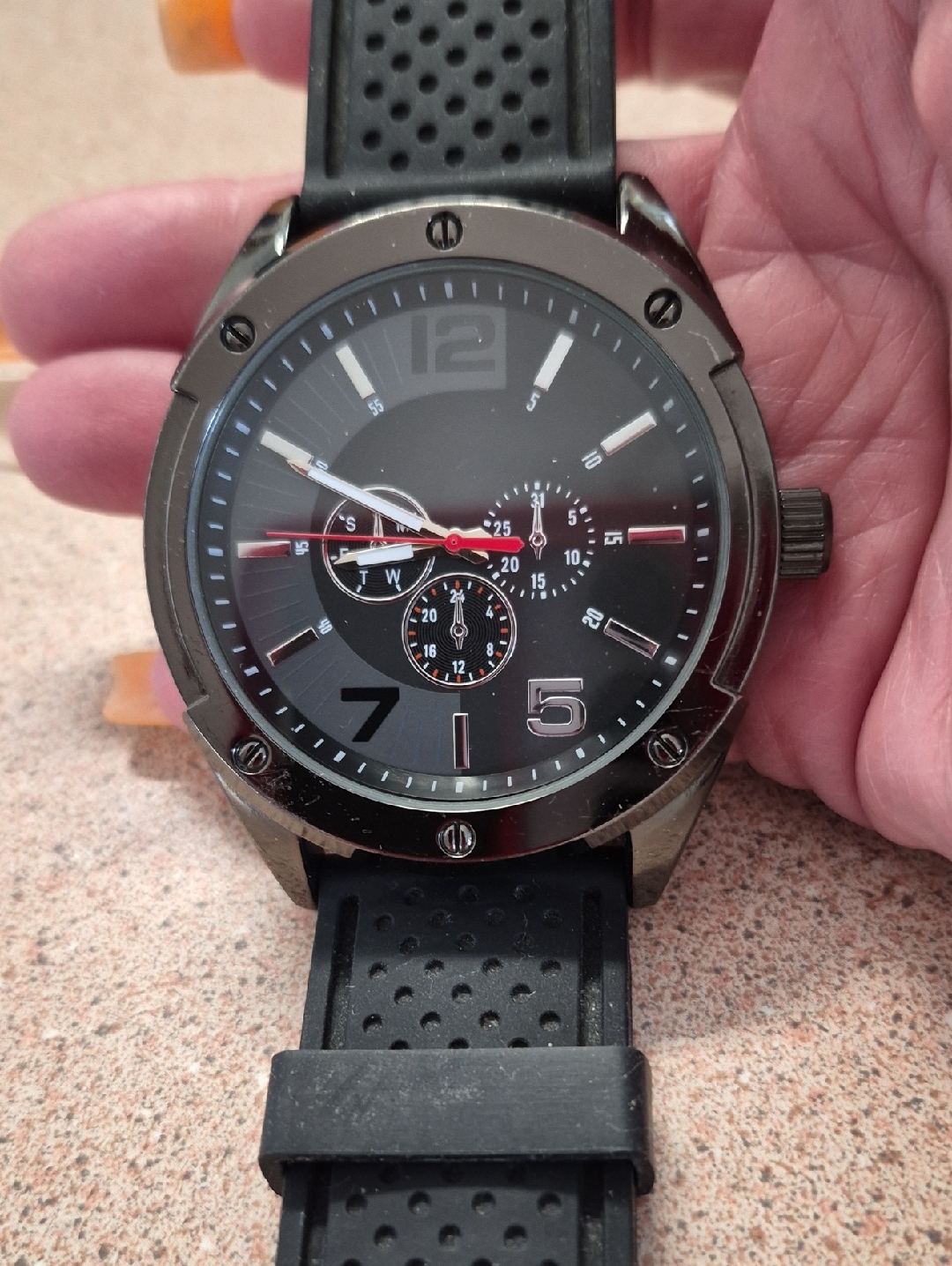 Mens Black Sport Watch With Rubber Strap